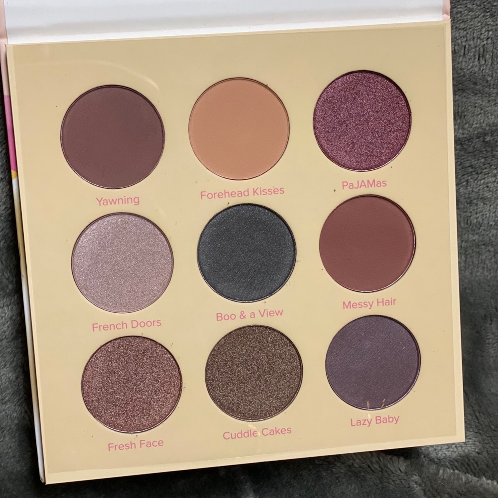 Beauty Bakerie Breakfast in bed eyeshadow palette